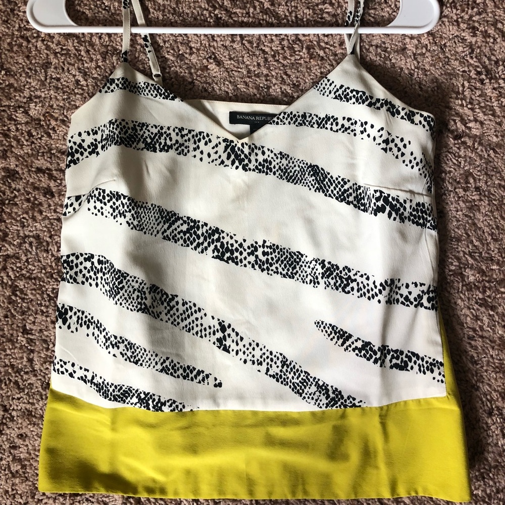 Banana republic printed shirt size petite XS